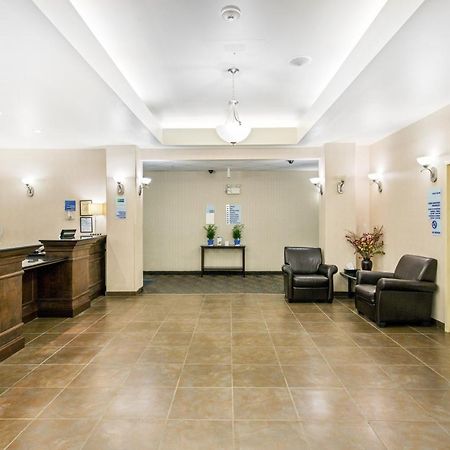 Ramada By Wyndham Prince Albert Luaran gambar