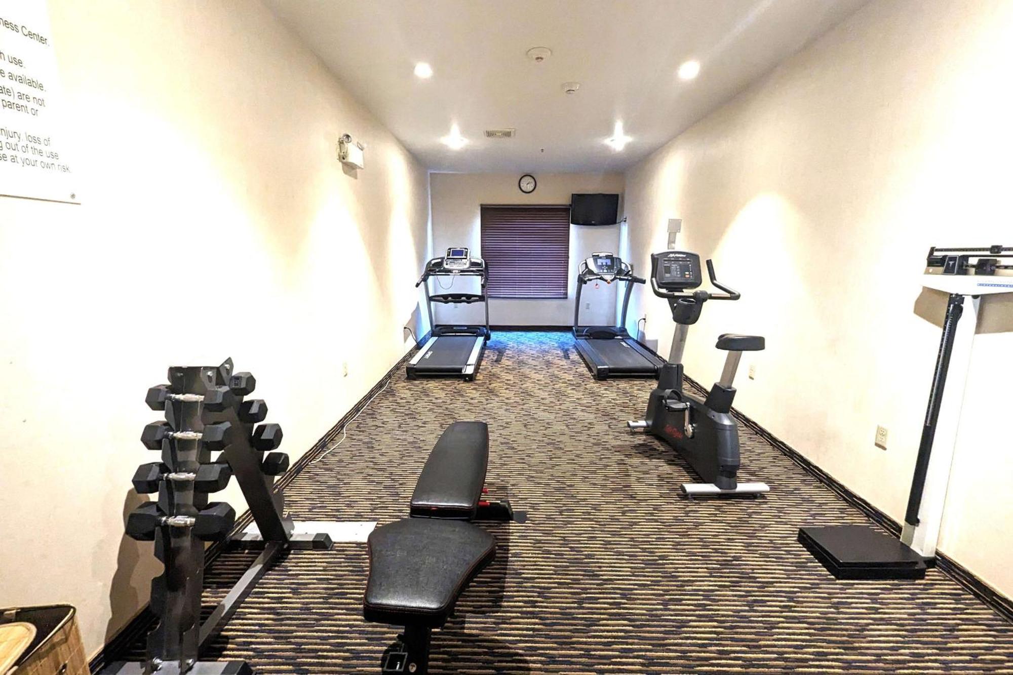 Ramada By Wyndham Prince Albert Luaran gambar