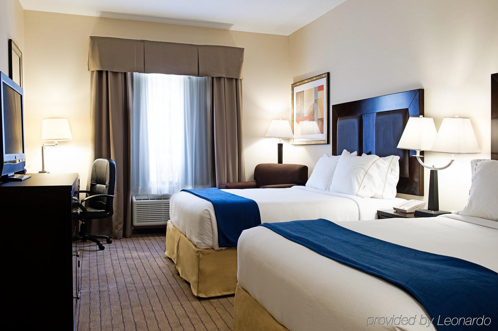 Ramada By Wyndham Prince Albert Bilik gambar