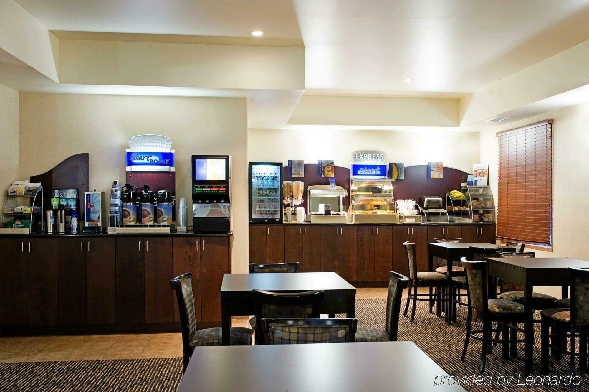 Ramada By Wyndham Prince Albert Luaran gambar